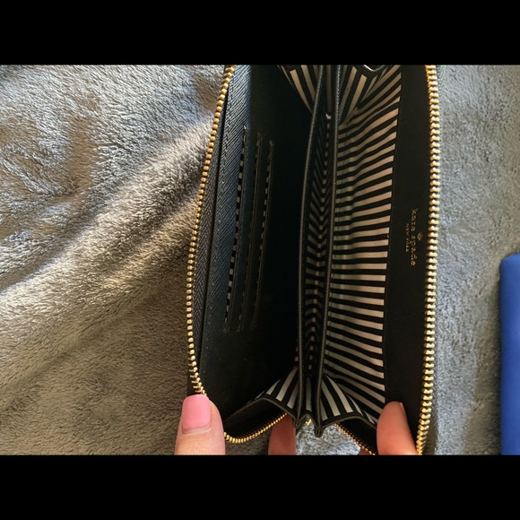 Kate Spade wristlet wallet black - Picture 4 of 4